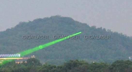 山へのレーザー照射拡大