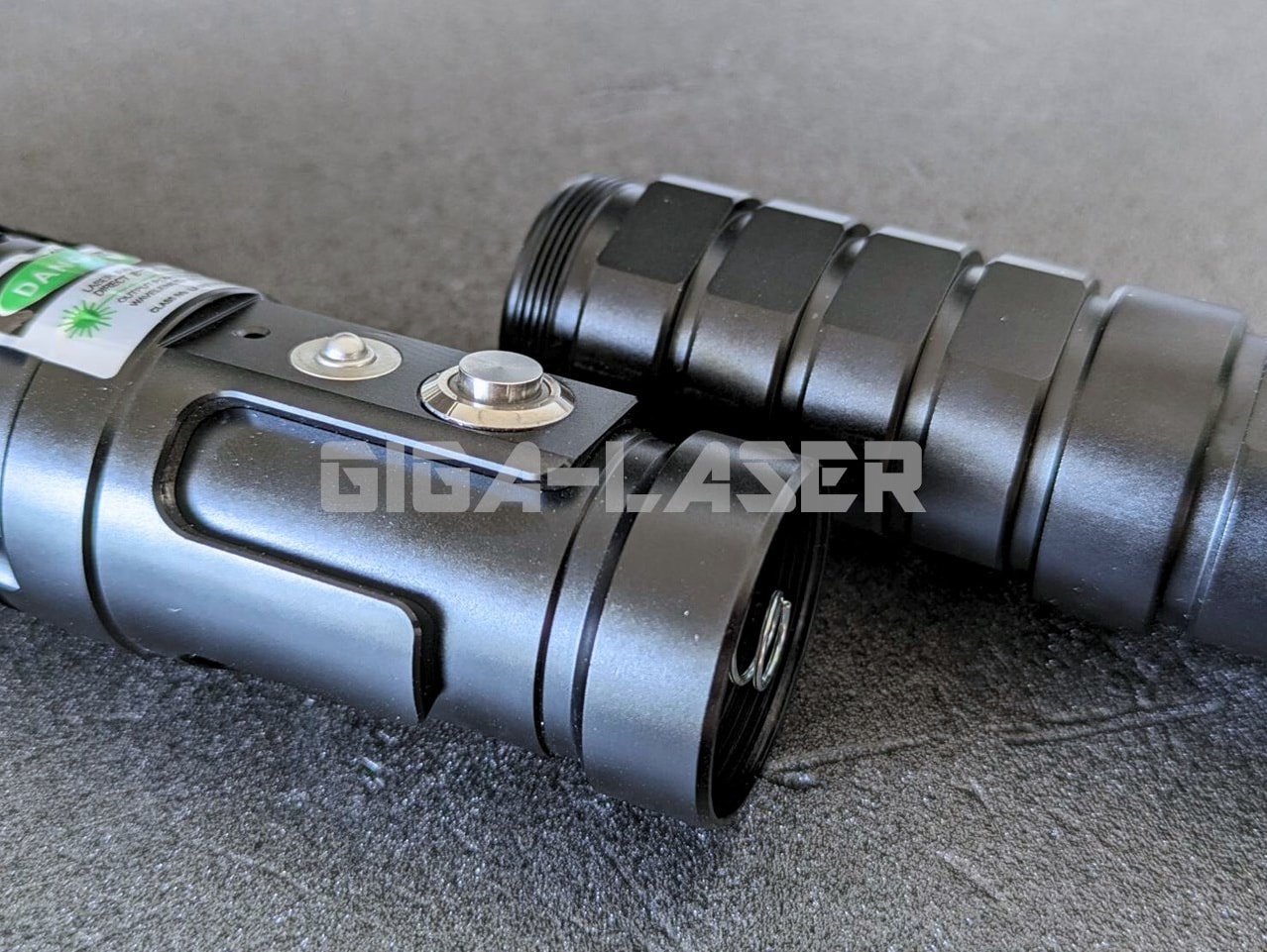 レーザーポインターX800シリーズの中央分割状態のとき