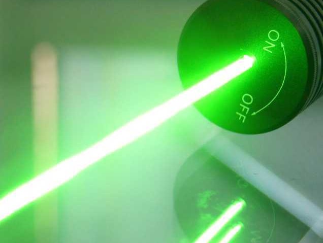 532nmグリーンレーザーポインターX900G 1W(1000mW)