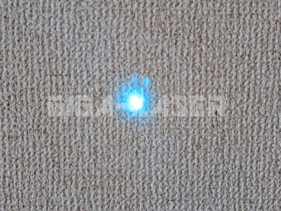 CSP485ブルーレーザーポインターの通常照射。