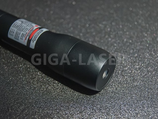 シアンレーザーポインター 前方写真